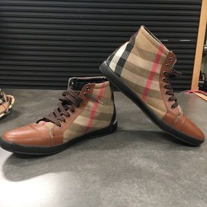 Burberry’s of London Burberry nova check sneakers
